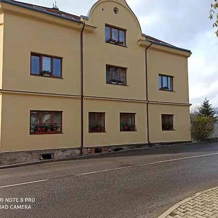 Apartment Need In Iii-7 Bed Ap- Cycling Trail *