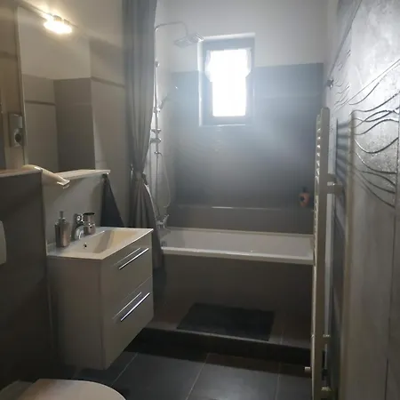 Need In Iii-7 Bed Ap- Cycling Trail *