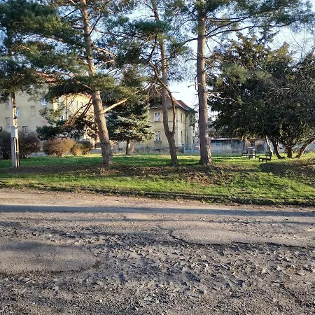 Need In Iii-7 Bed Ap- Cycling Trail * Decin