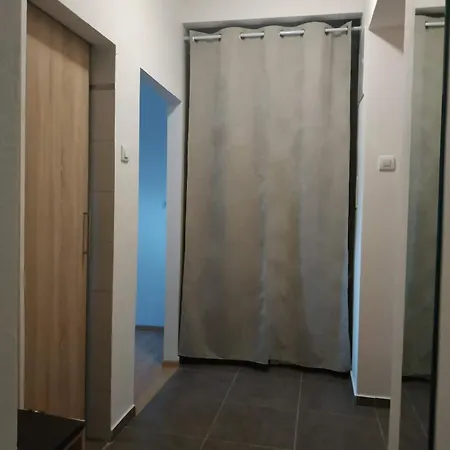 Need In Iii-7 Bed Ap- Cycling Trail Apartment
